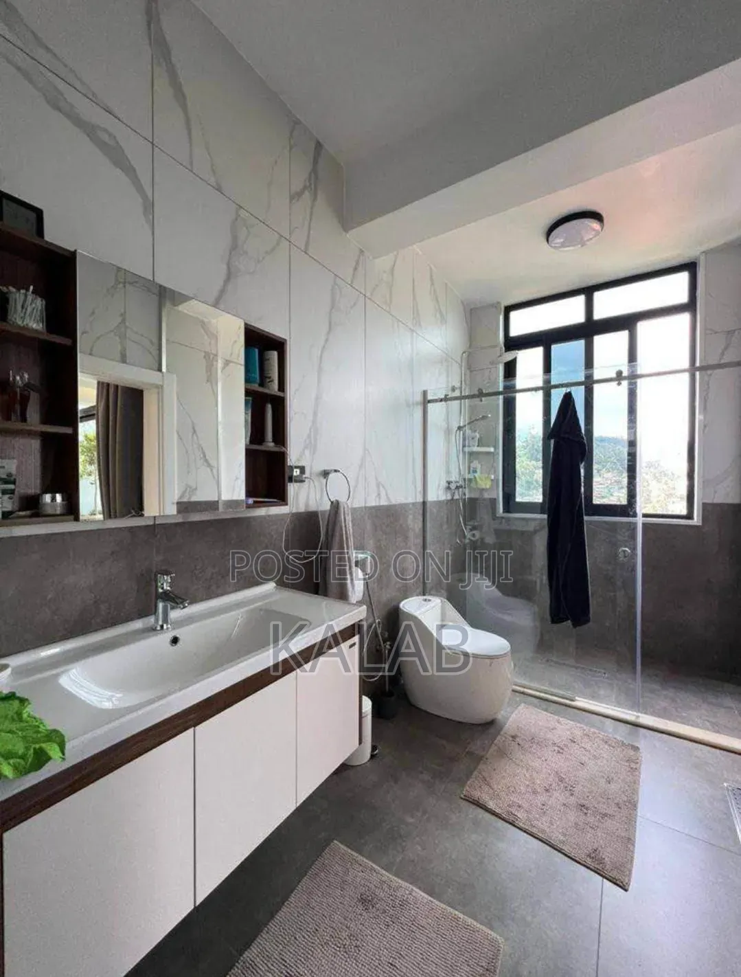 Furnished 8bdrm House in Yeka for sale