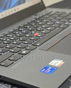 New Laptop Lenovo ThinkPad T14s G4 32GB Intel Core i7 SSD 512GB