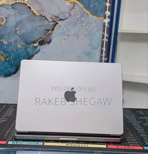 New Laptop Apple MacBook Pro 32GB Apple M1 SSD 1T