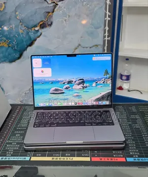 New Laptop Apple MacBook Pro 32GB Apple M1 SSD 1T