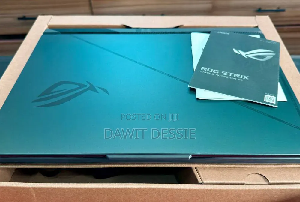 New Laptop Asus ROG Strix G16 16GB Intel Core i7 SSD 1T