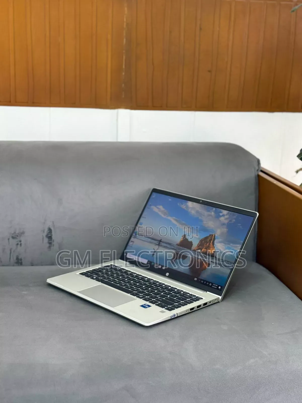 New Laptop HP EliteBook 840 G9 16GB Intel Core i7 SSD 512GB