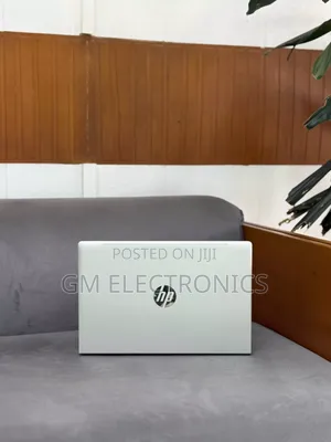 New Laptop HP EliteBook 840 G9 16GB Intel Core i7 SSD 512GB