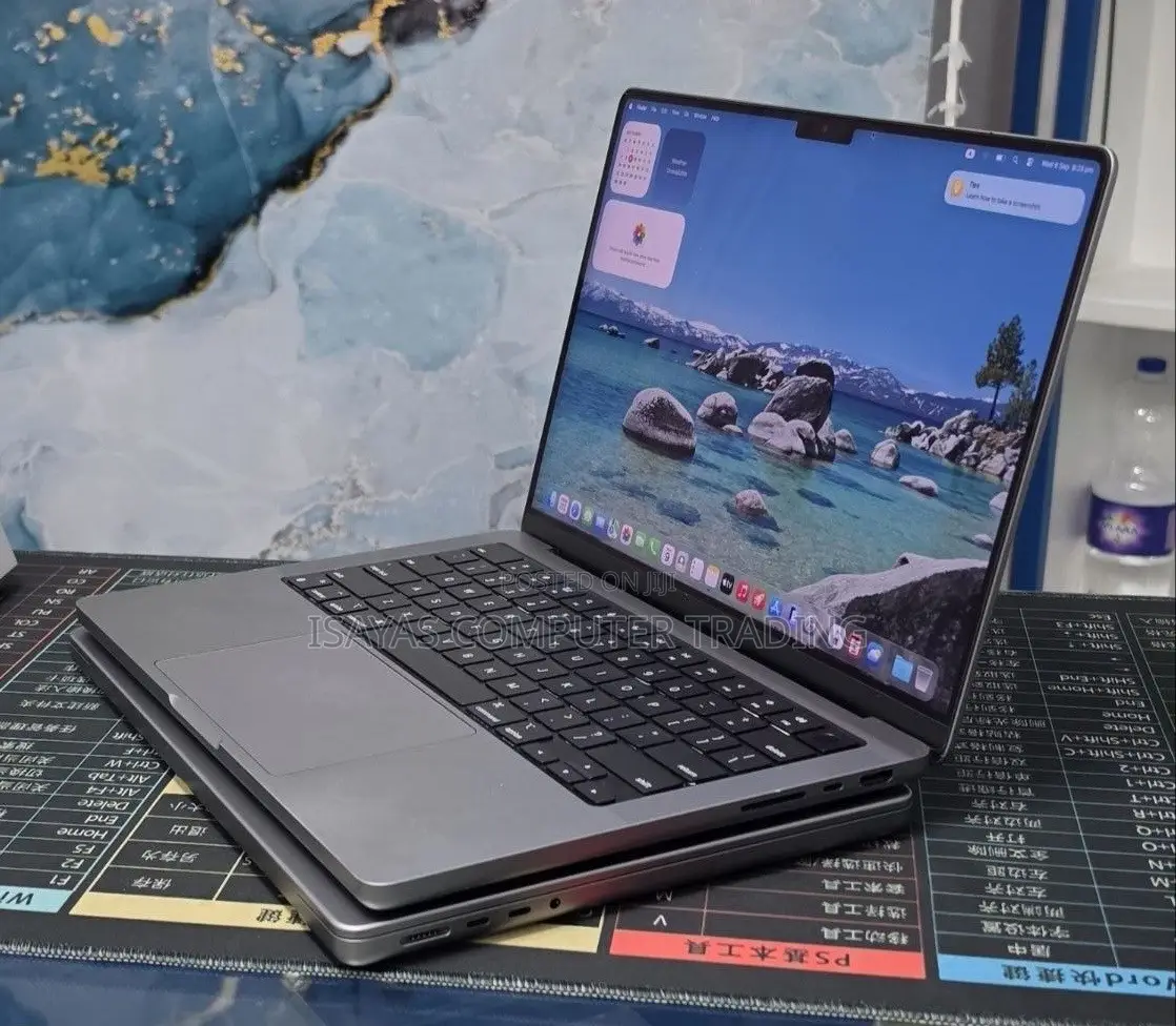 New Laptop Apple MacBook Pro 2021 M1 32GB Apple M1 Pro SSD 1T