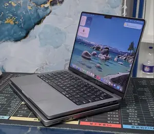 New Laptop Apple MacBook Pro 2021 M1 32GB Apple M1 Pro SSD 1T