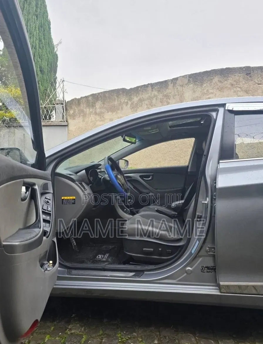 Hyundai Avante 2015 Silver