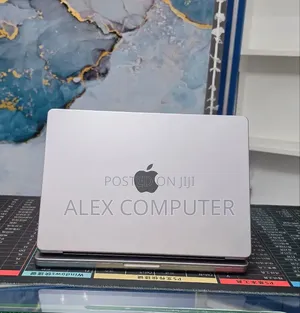 New Laptop Apple MacBook Pro 2023 M2 32GB Apple M1 Pro SSD 1T