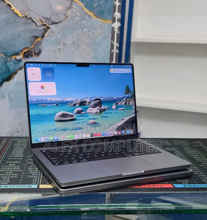 New Laptop Apple MacBook Pro 2023 M2 32GB Apple M1 Pro SSD 1T