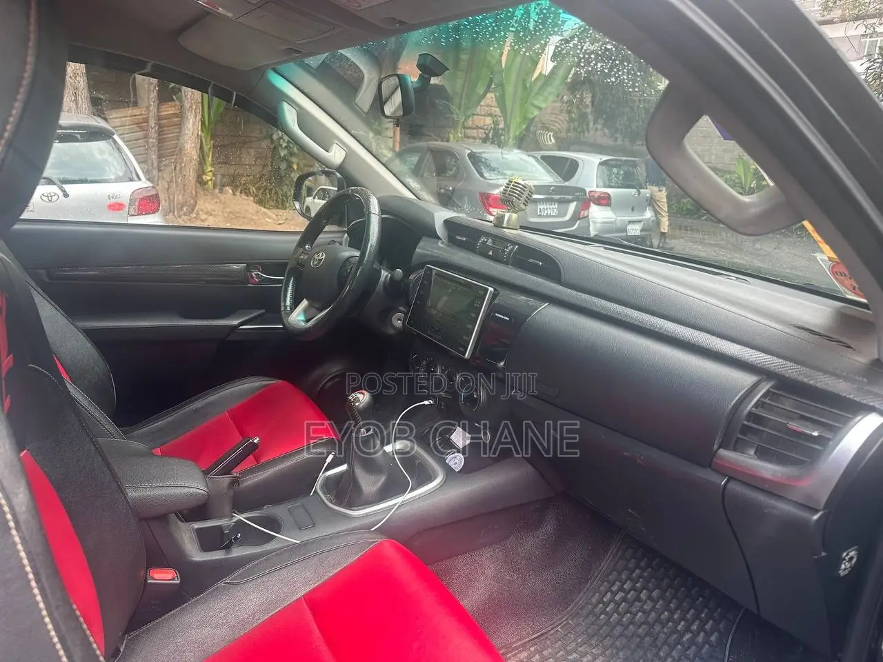 Toyota Hilux 2017 Black