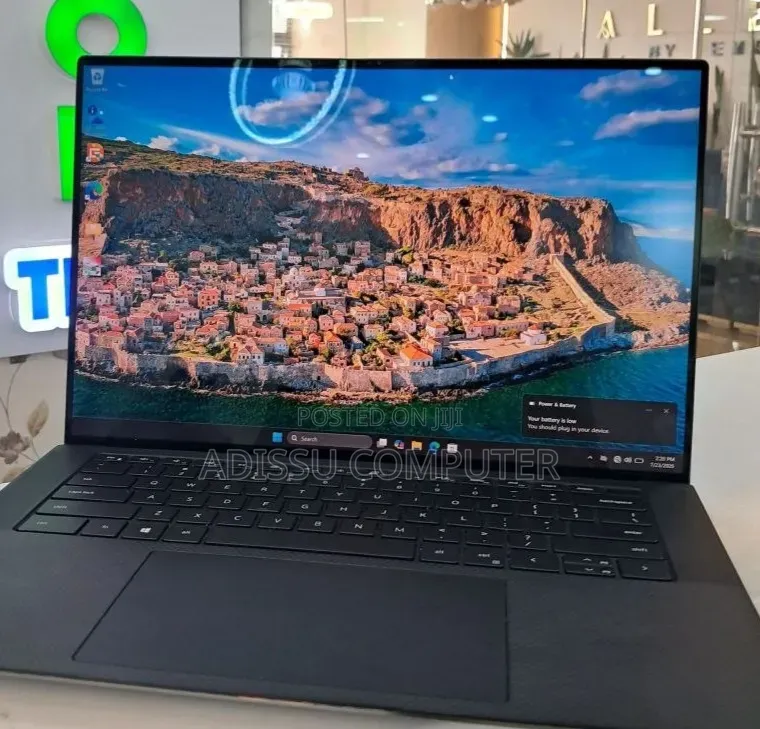 New Laptop Dell Precision 5560 16GB Intel Core i7 SSD 512GB