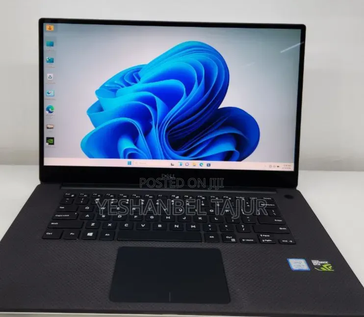 New Laptop Dell XPS 15 16GB Intel Core i7 SSD 512GB