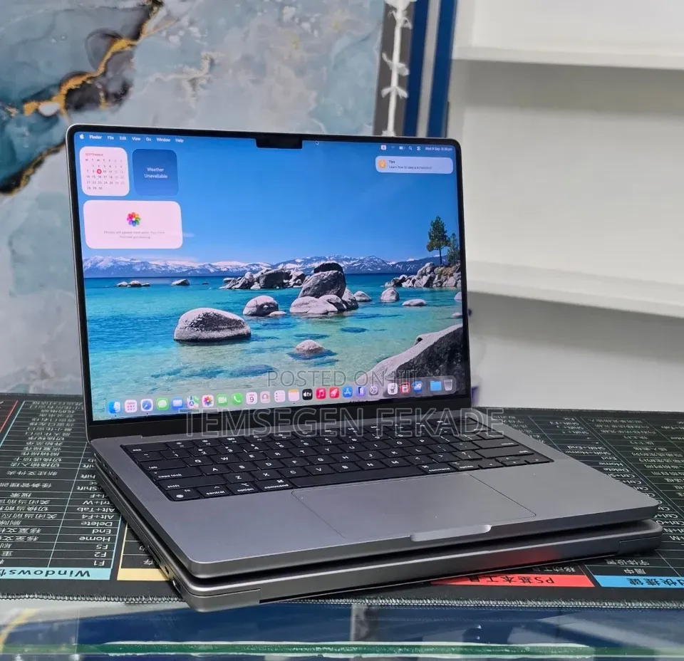 New Laptop Apple MacBook Pro 2021 M1 32GB Apple M1 Pro SSD 1T