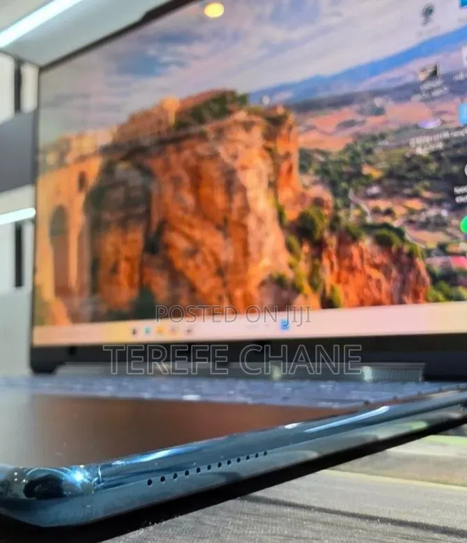 New Laptop Lenovo Yoga 9 16GB Intel Core Ultra 7 SSD 1T