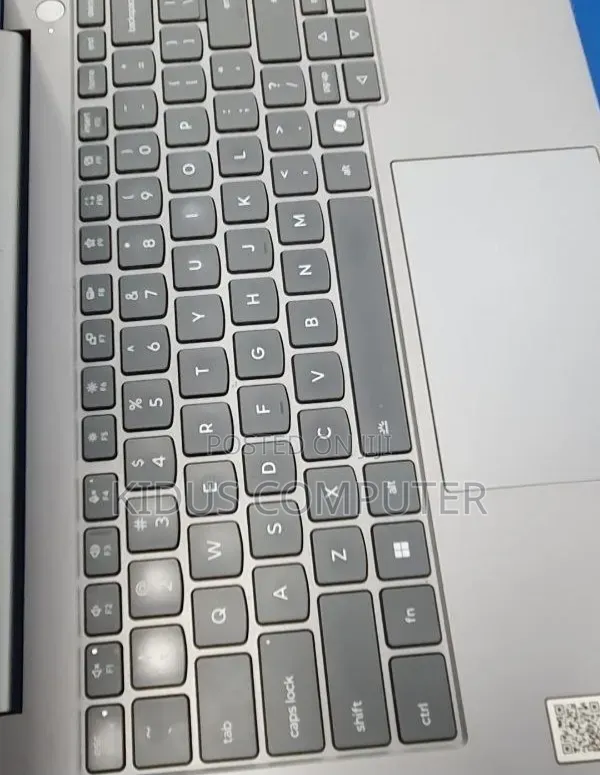 New Laptop Lenovo ThinkBook 13 16GB Intel Core 5 SSD 512GB