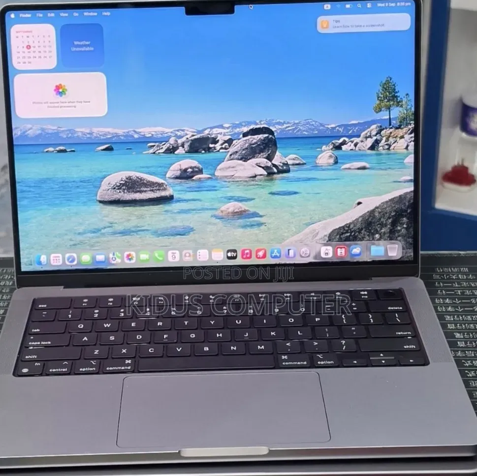 New Laptop Apple MacBook Pro 2020 M1 32GB Apple M1 SSD 1T