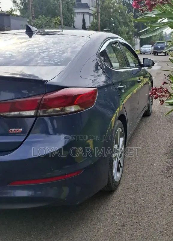 Hyundai Avante 2017 Gray