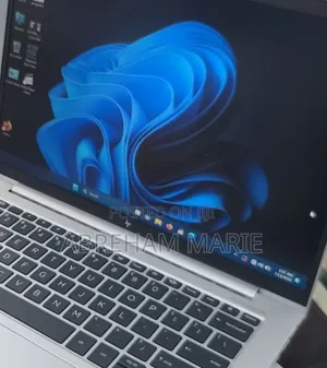 New Laptop HP EliteBook 840 G10 16GB Intel Core i7 SSD 512GB