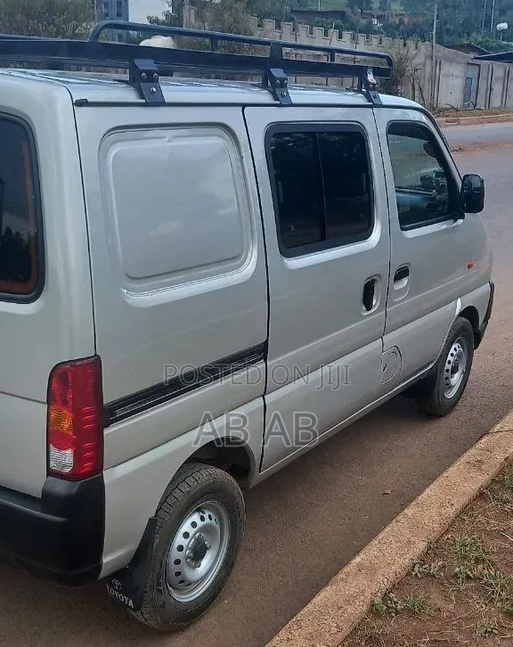 Suzuki Eeco 2023 Silver