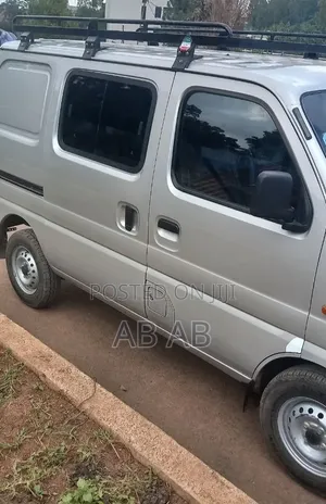 Suzuki Eeco 2023 Silver