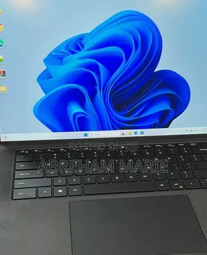 New Laptop Dell XPS 15 16GB Intel Core i7 SSD 512GB