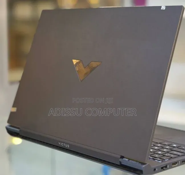 New Laptop HP Victus 16 16GB Intel Core i7 SSD 512GB