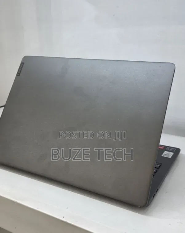 New Laptop Lenovo 16GB AMD Ryzen 7 SSD 512GB