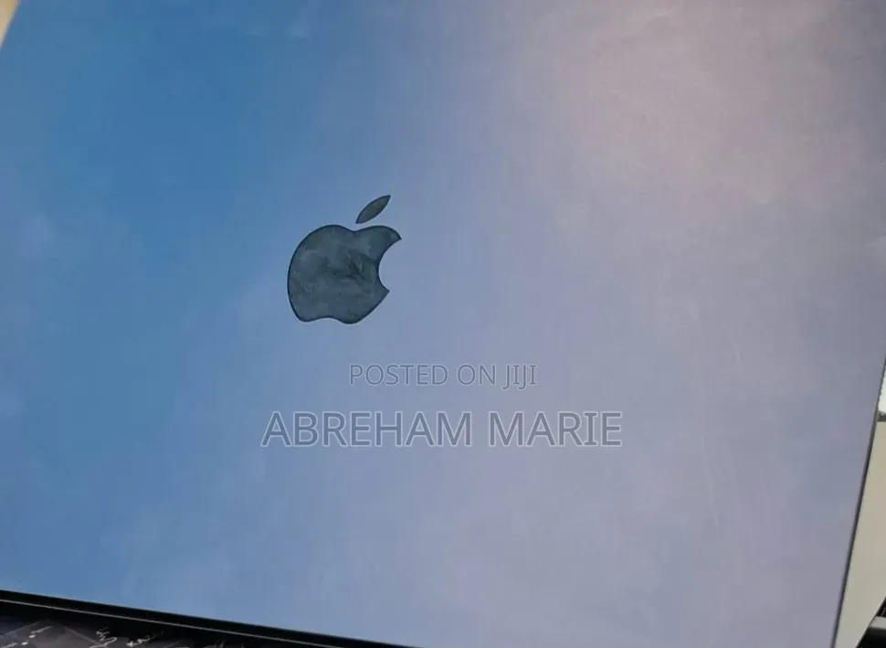 New Laptop Apple MacBook Air 2024 M3 16GB Intel Core M3 SSD 512GB