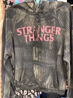 Stranger ሁዲ