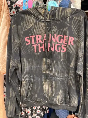 Stranger ሁዲ