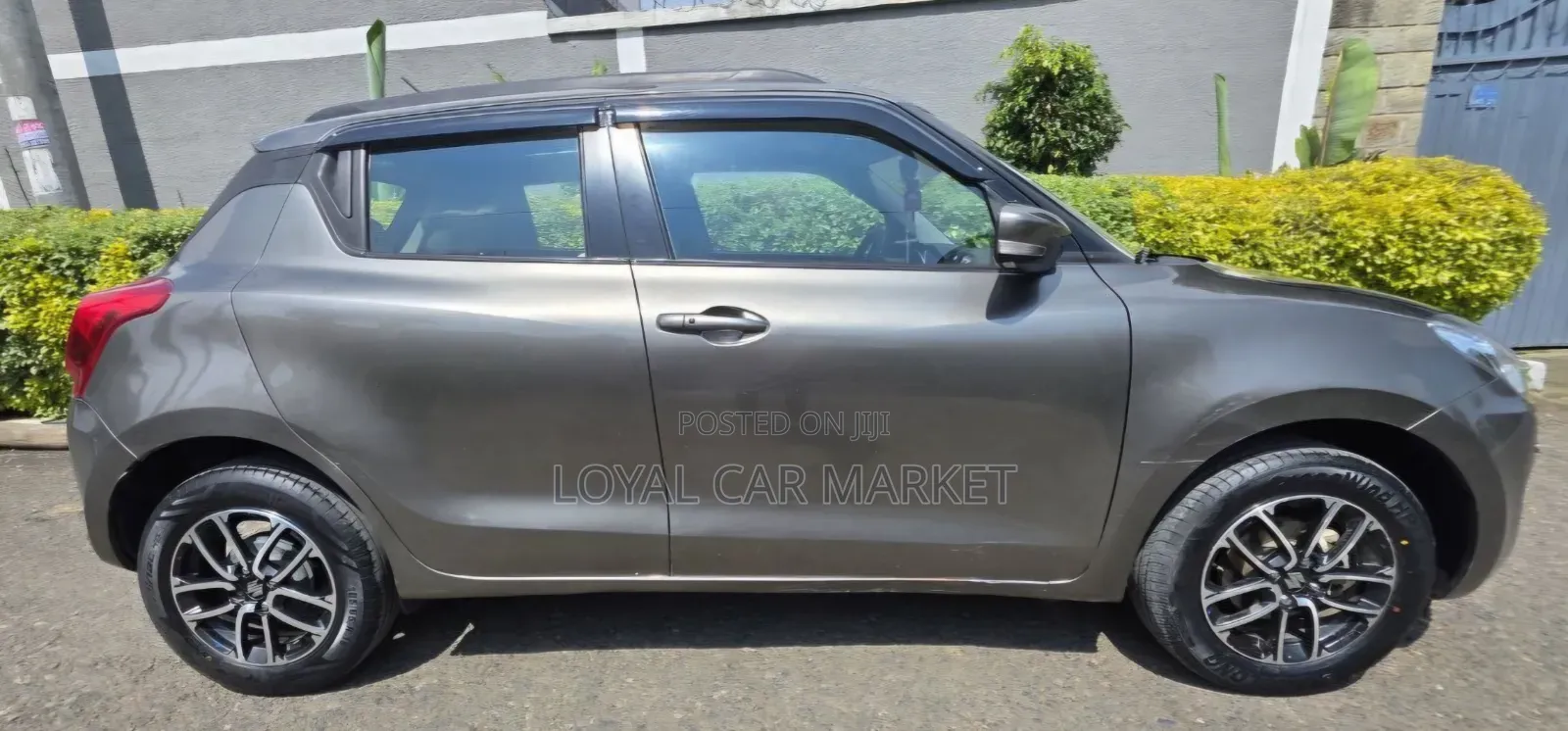 Suzuki Swift 2021 Gray