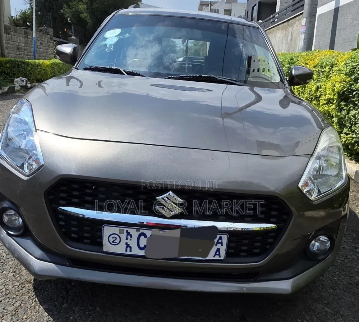 Suzuki Swift 2021 Gray
