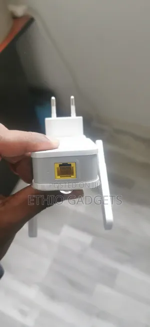 Brand New D-Link Wi-Fi Router / Range Extender