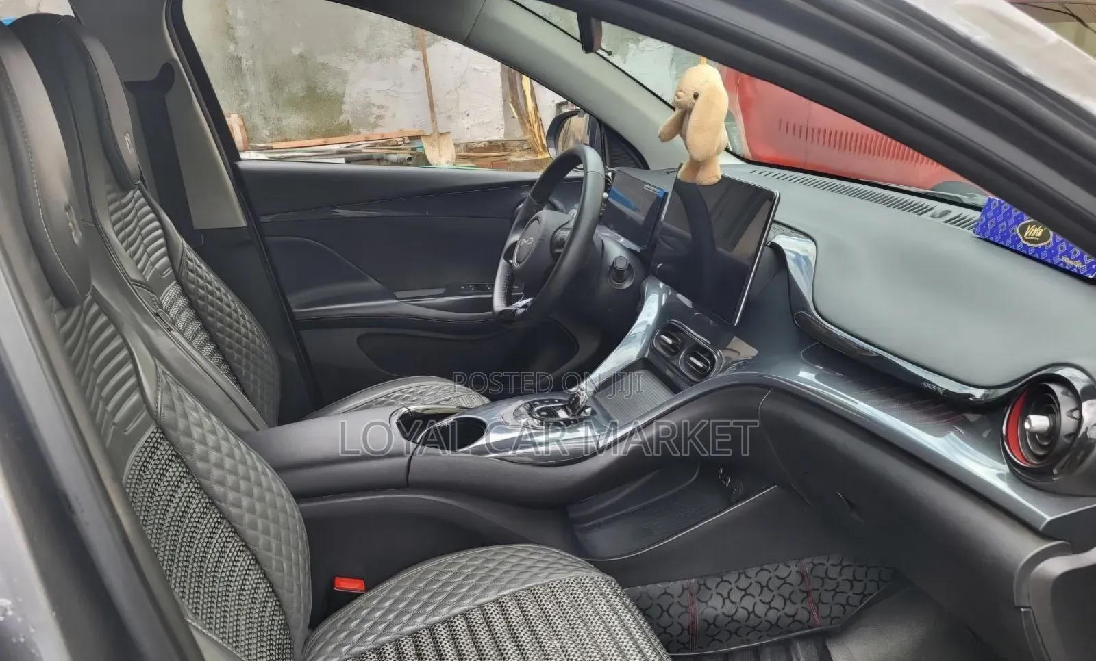 BYD E2 43 kWh 94 hp FWD 2025 Gray