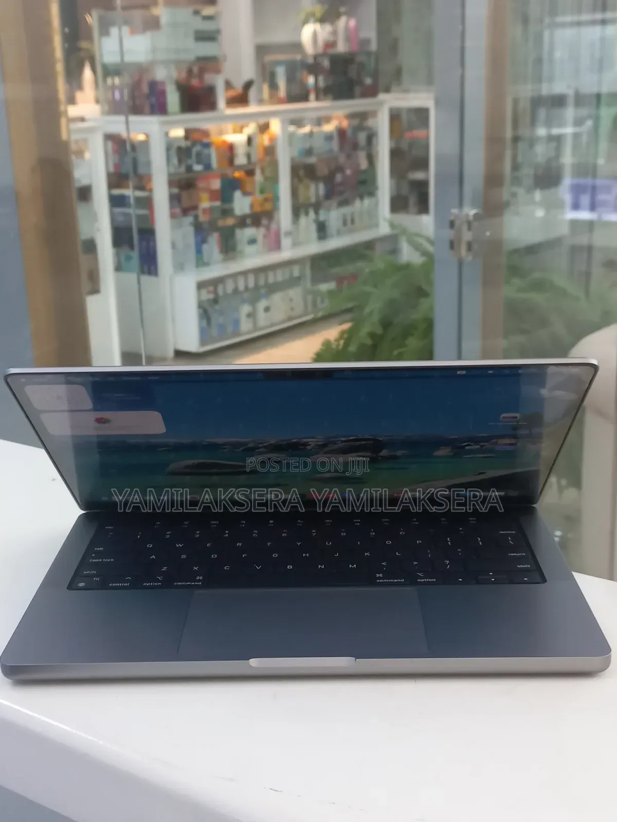 New Laptop Apple MacBook Pro 2021 M1 16GB Apple M1 Pro SSD 512GB