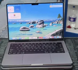 New Laptop Apple MacBook Pro 2020 M1 32GB Apple M1 Pro SSD 1T
