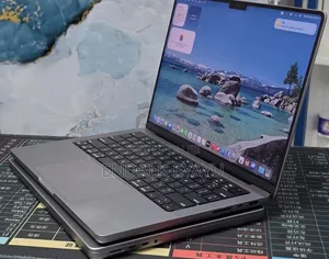 New Laptop Apple MacBook Pro 2020 M1 32GB Apple M1 Pro SSD 1T