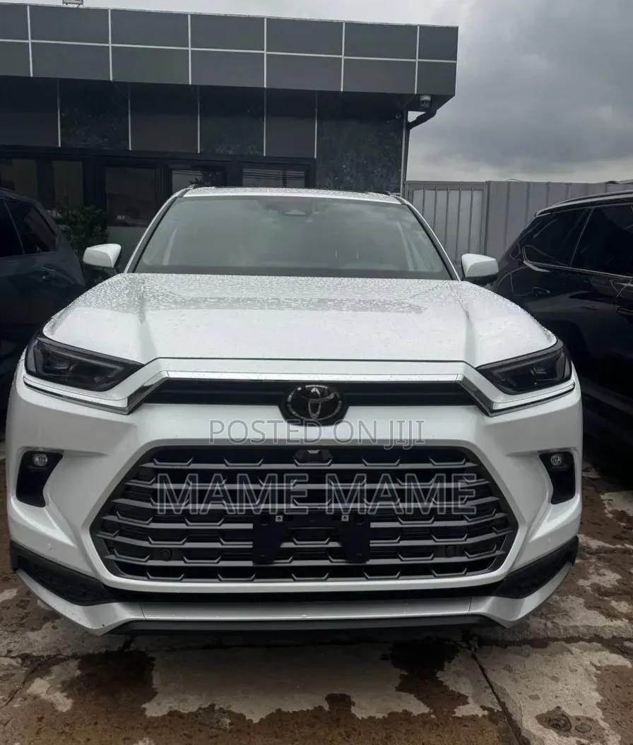 New Toyota Grand Highlander Hybrid 2025 Black