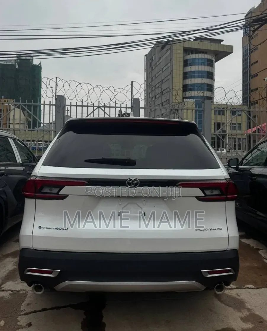 New Toyota Grand Highlander Hybrid 2025 Black