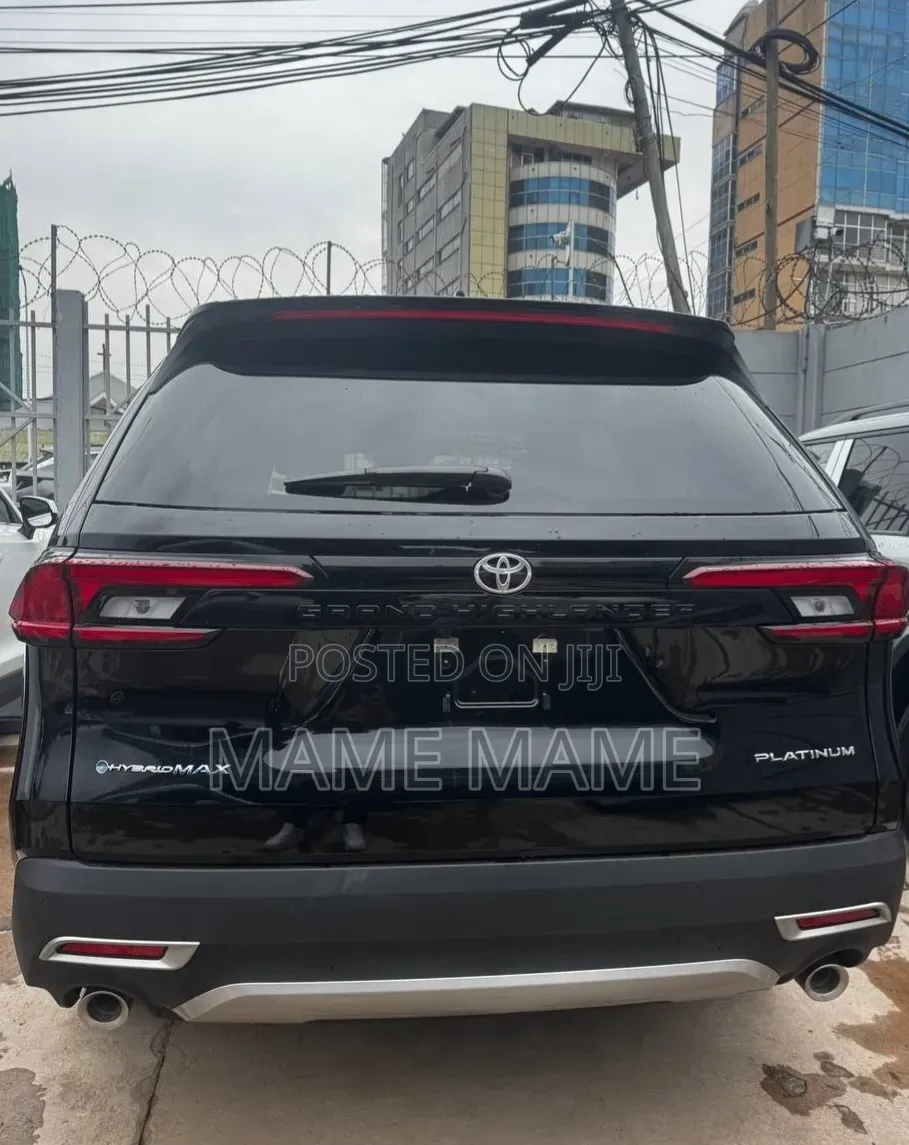 New Toyota Grand Highlander Hybrid 2025 Black