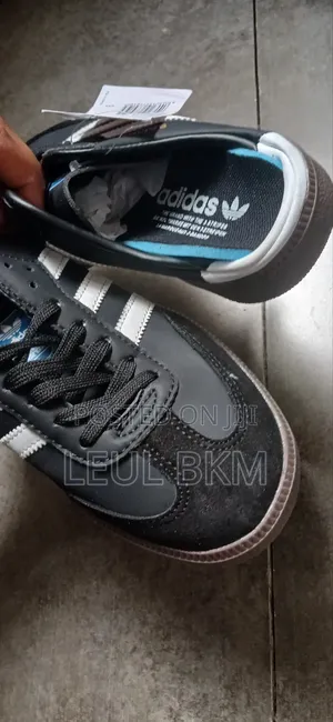 Women Adidas Samba Shoes
