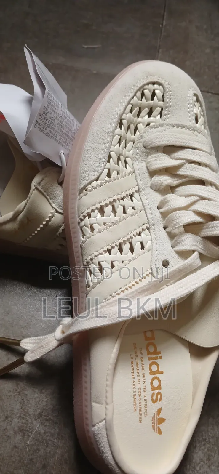Women Adidas Samba Shoes