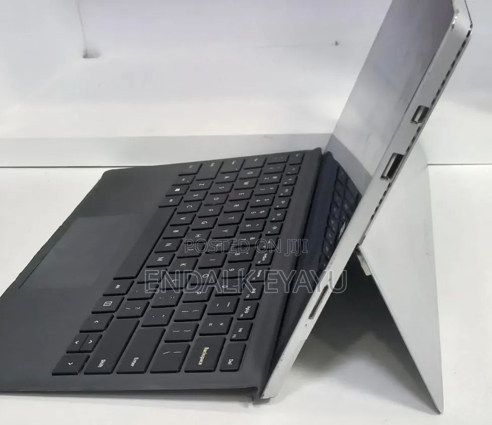 New Laptop Microsoft Surface Pro 3 8GB Intel Core i7 SSD 256GB