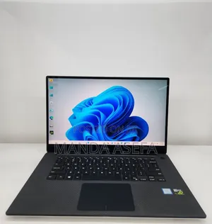 New Laptop Dell XPS 15 16GB Intel Core i7 SSD 512GB