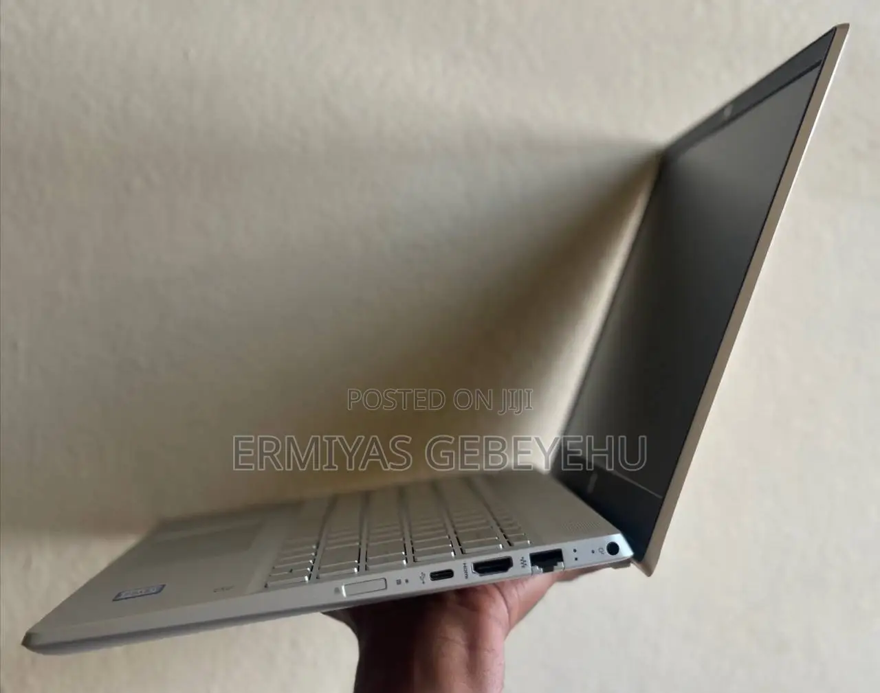 New Laptop HP Pavilion 14 8GB Intel Core i5 SSHD (Hybrid) 512GB