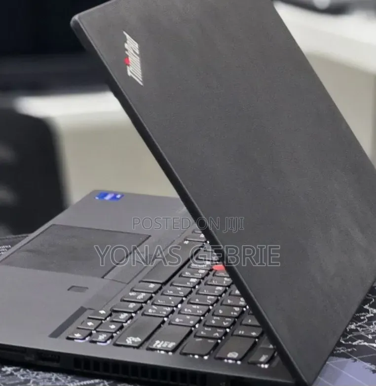 New Laptop Lenovo ThinkPad T14 16GB Intel Core i7 SSD 512GB