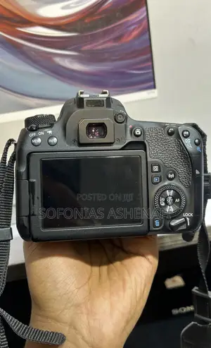 Canon Canon 77d