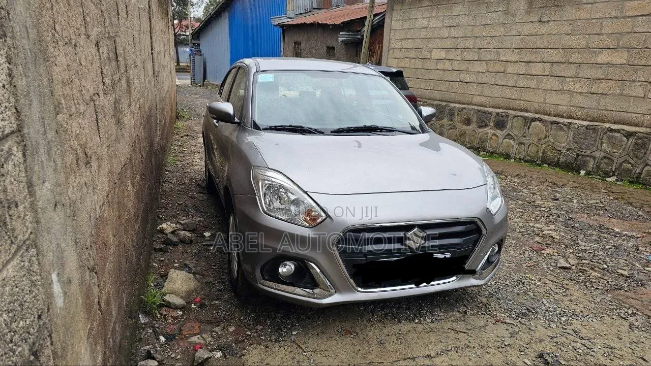 Suzuki Dzire 2022 Silver