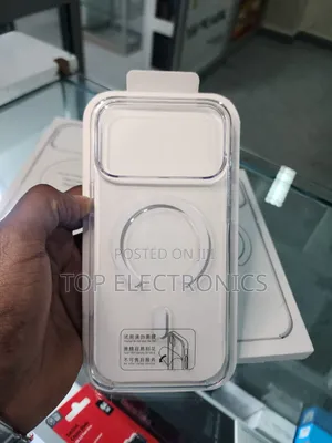 17promax Magnetic Clear Case