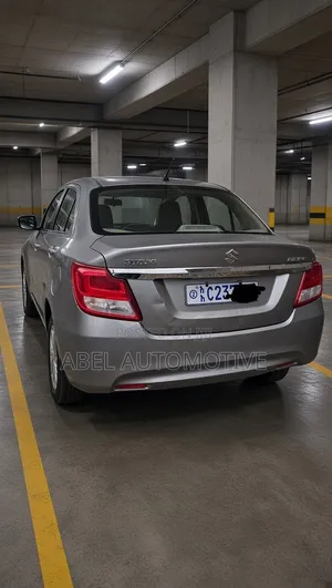 Suzuki Dzire 2022 Silver
