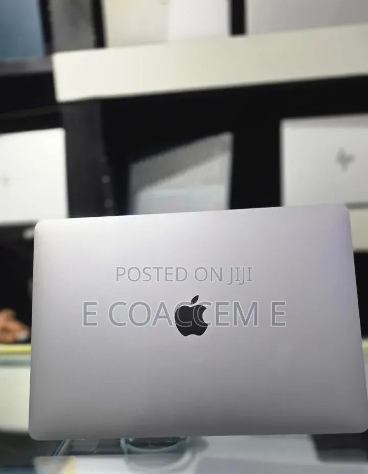 New Laptop Apple MacBook 16GB SSD 1T